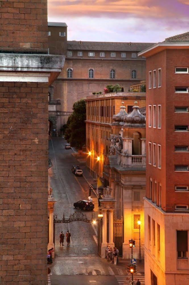 Relais Vatican View Hotel Rome Bagian luar foto